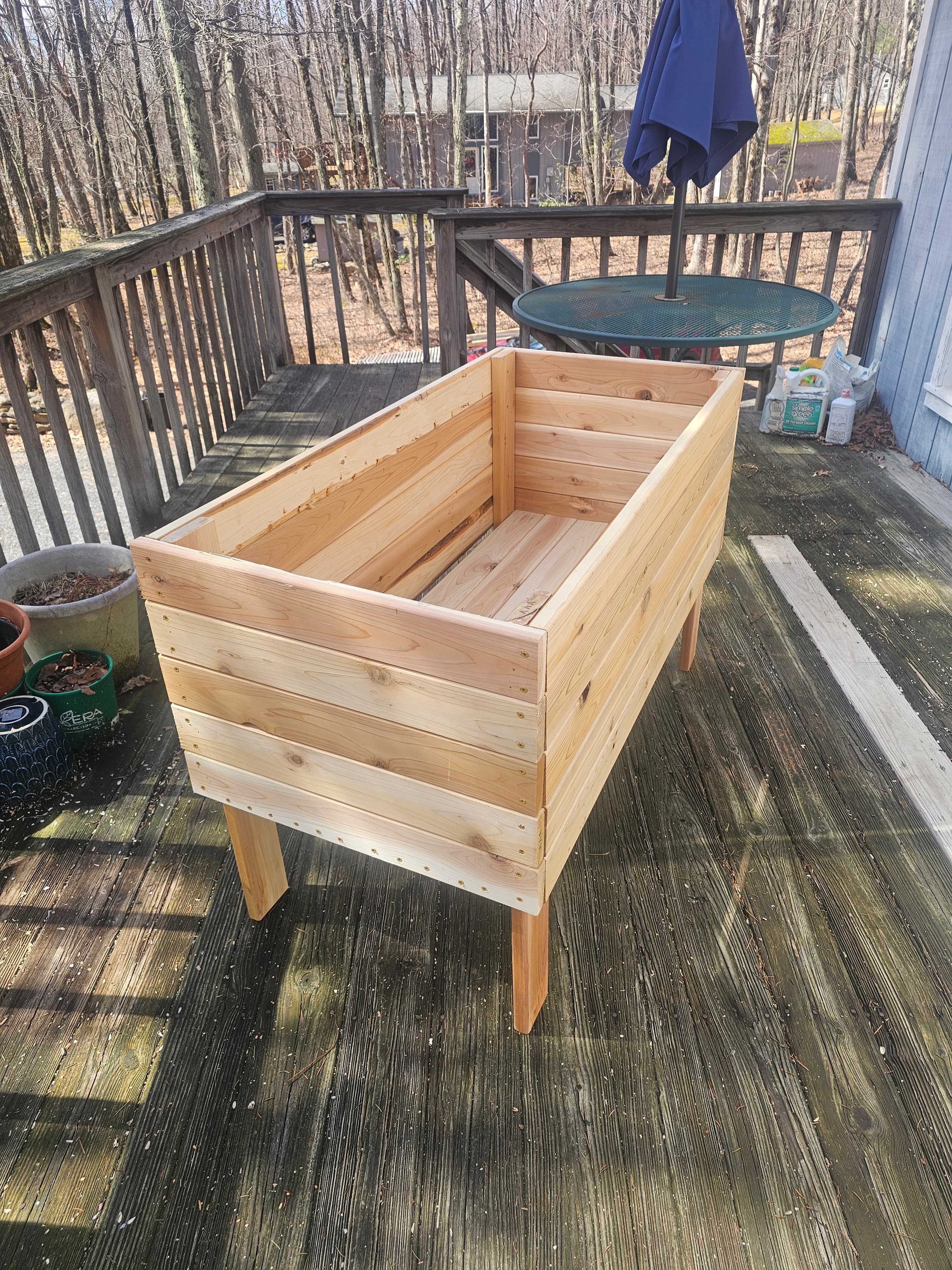 Raised Planter - Ceder